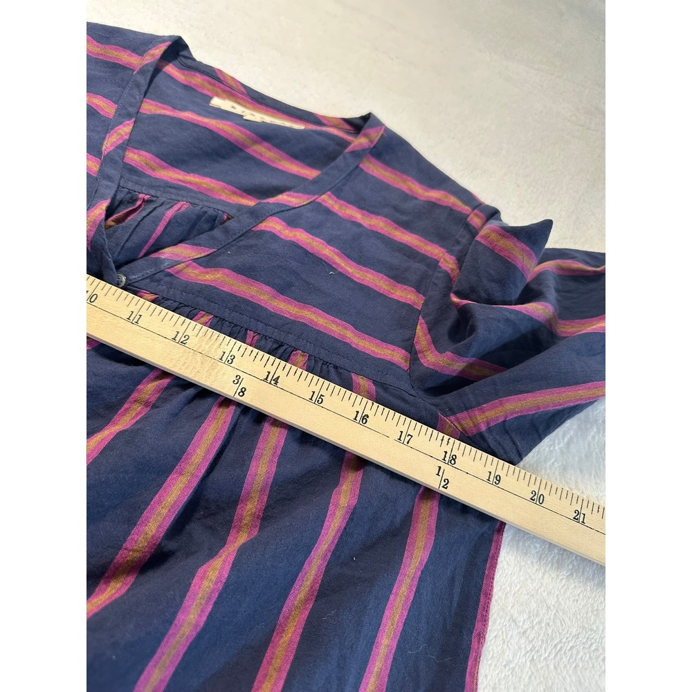 Xirena Striped Cotton Blouse Womens XS Navy Pink Gold Excellent V-Neck Top - Picture 4 of 9
